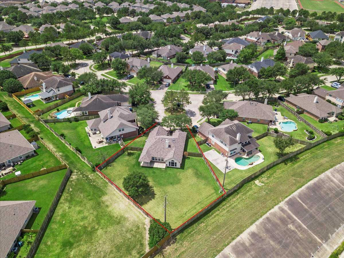 5303 Sundown Canyon Court, Katy, TX, USA, 77494 - Thumbnail 4