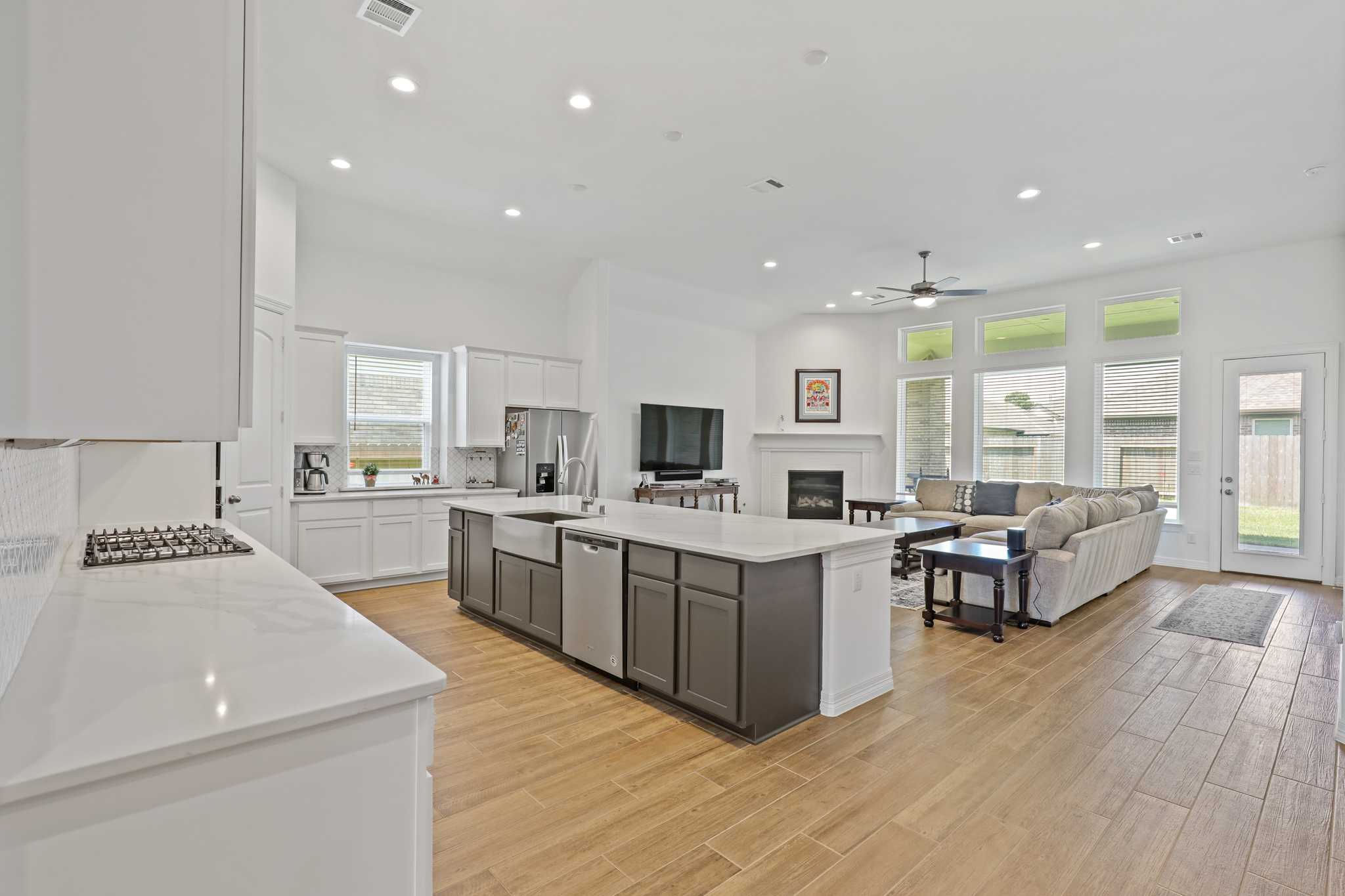 2115 Flamenco Street, Katy, TX, USA, 77493 - Thumbnail 4