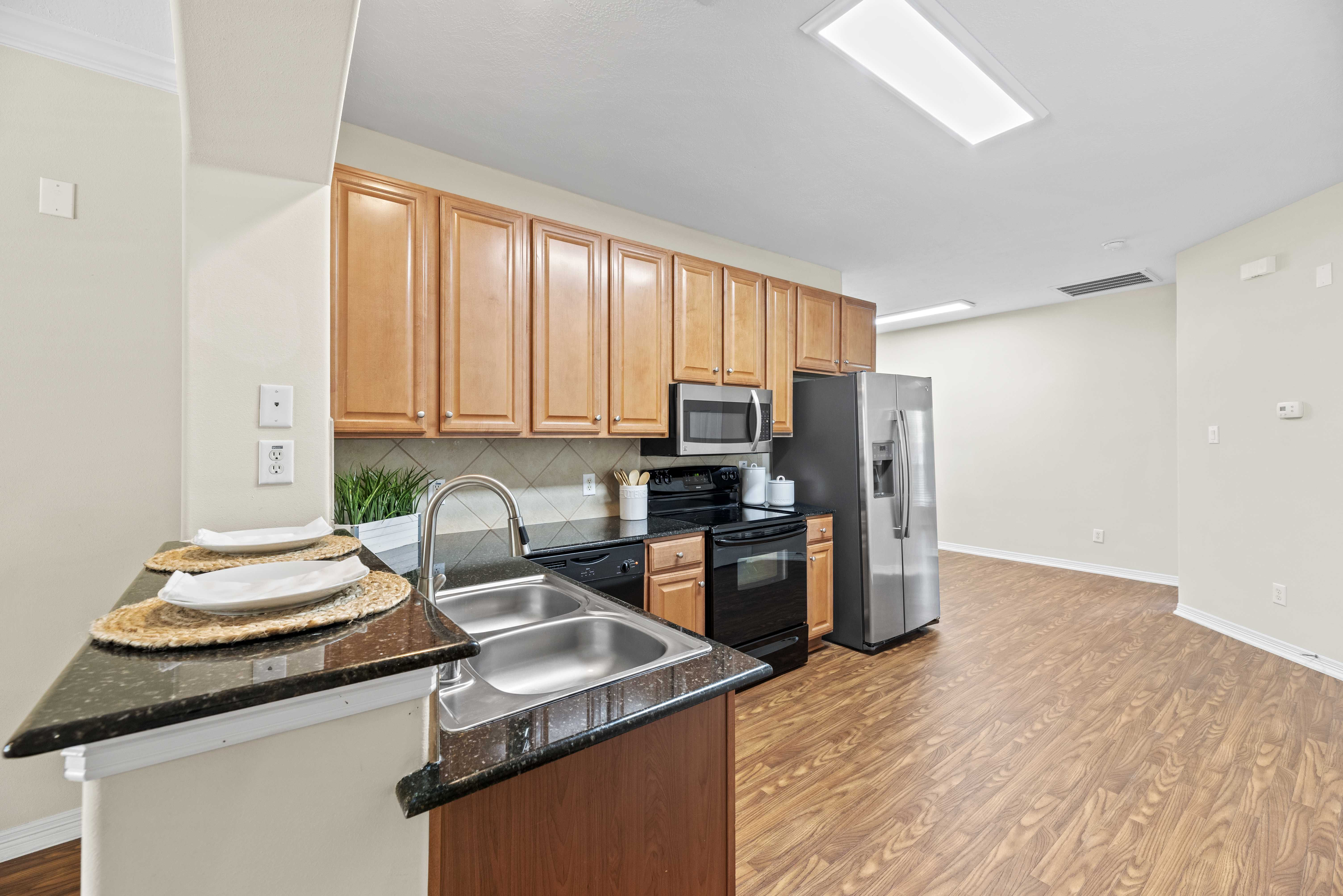 811 Sterling Creek Circle, Katy, TX, USA, 77450 - Thumbnail 4