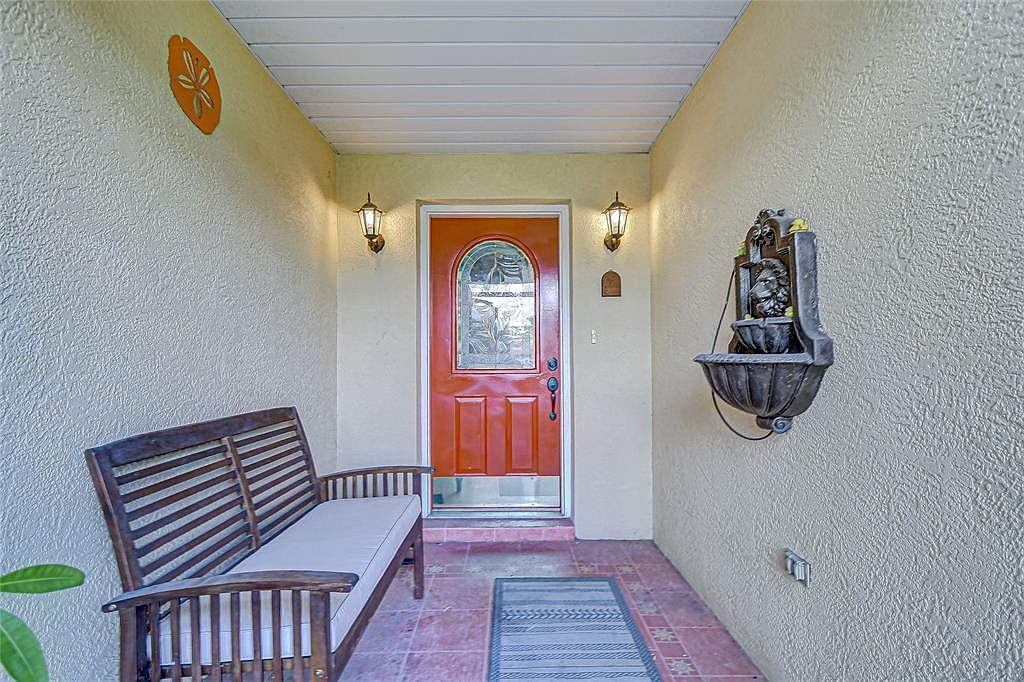 6911 Oakcrest Way Zephyrhills, FL 33542 - Thumbnail 4