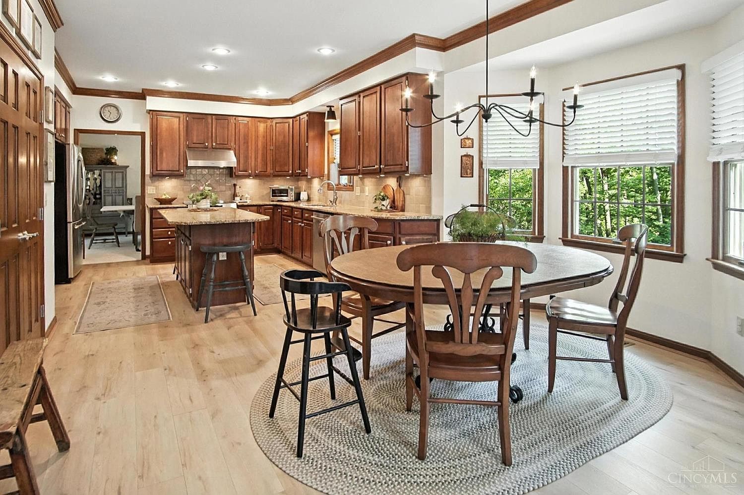 6684 Powner Farm Dr Cincinnati, OH 45248 - Thumbnail 4