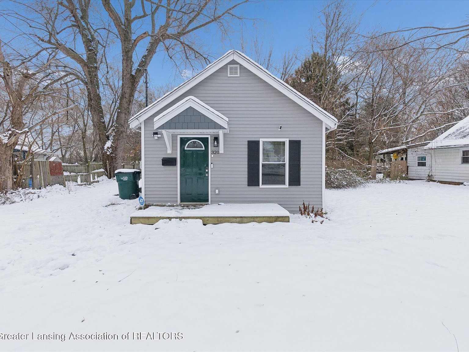 320 E Hodge Ave Lansing, MI 48910 - Thumbnail 4