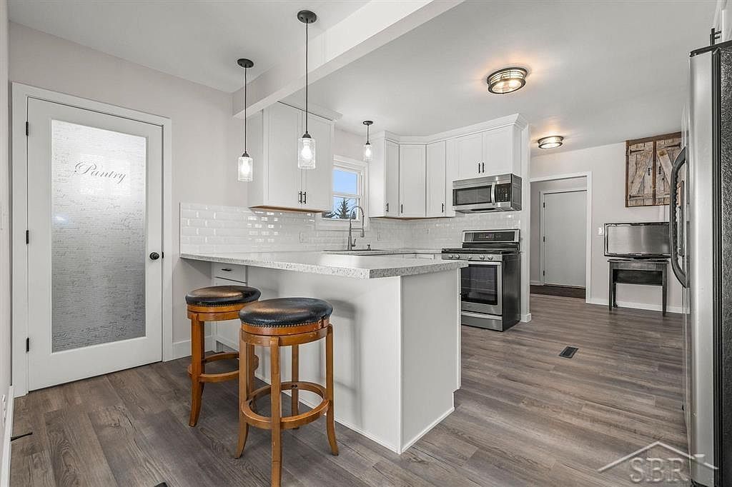 65 S Garfield Rd Linwood, MI 48634 - Thumbnail 4