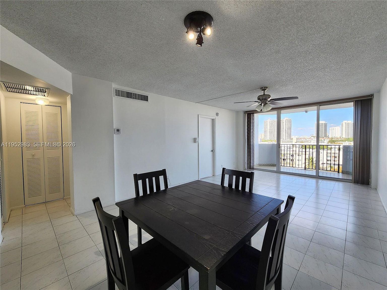 3703 NE 166th St APT 905 North Miami Beach, FL 33160 - Thumbnail 4