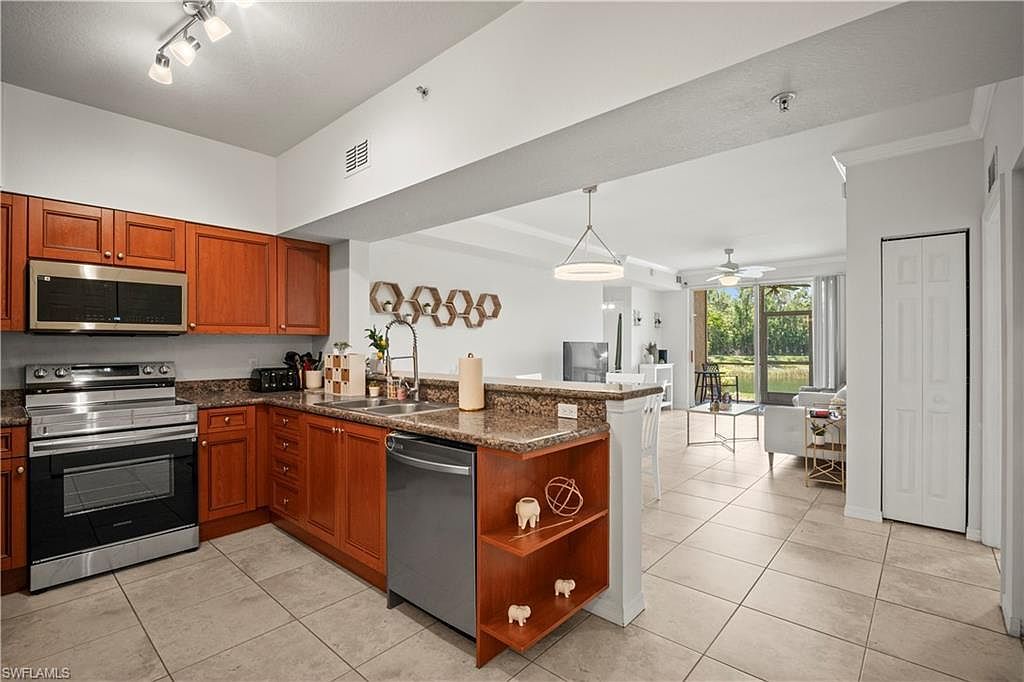 10121 Villagio Palms Way UNIT 102 Estero, FL 33928 - Thumbnail 4