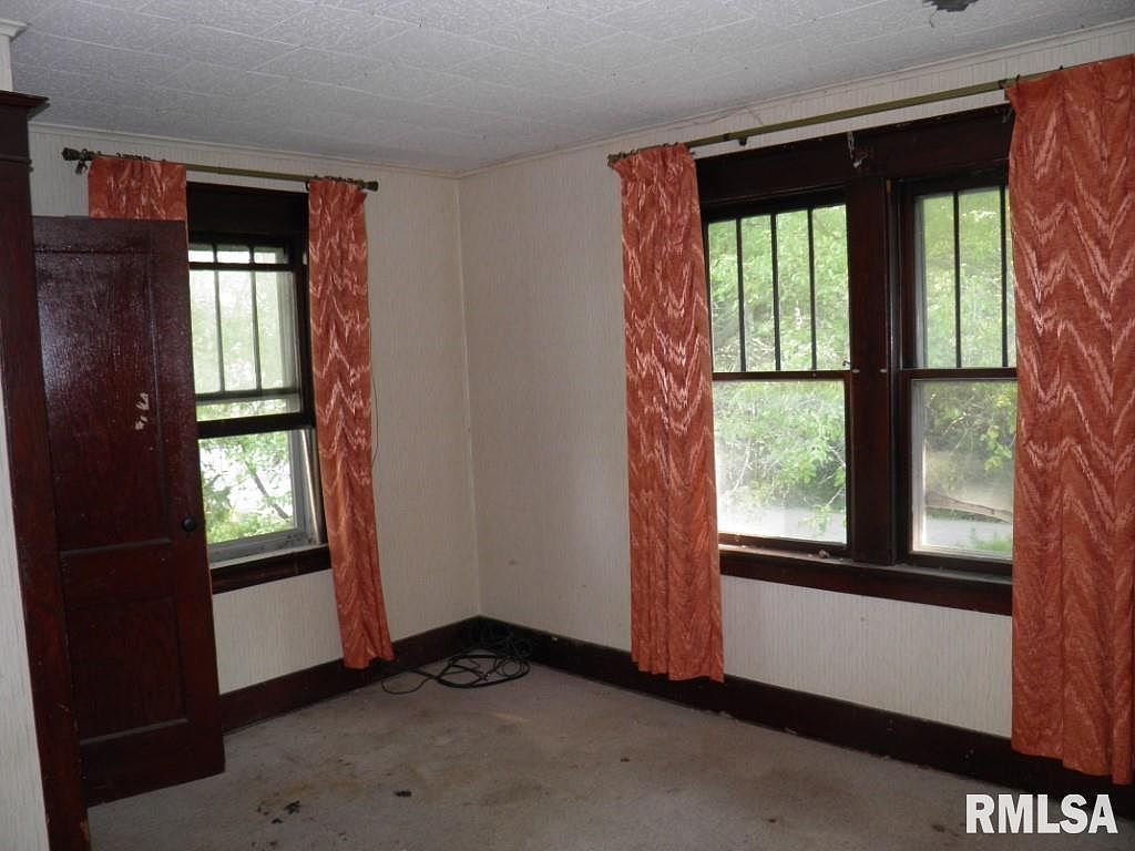 808 E 3rd Ave Coal Valley, IL 61240 - Thumbnail 4