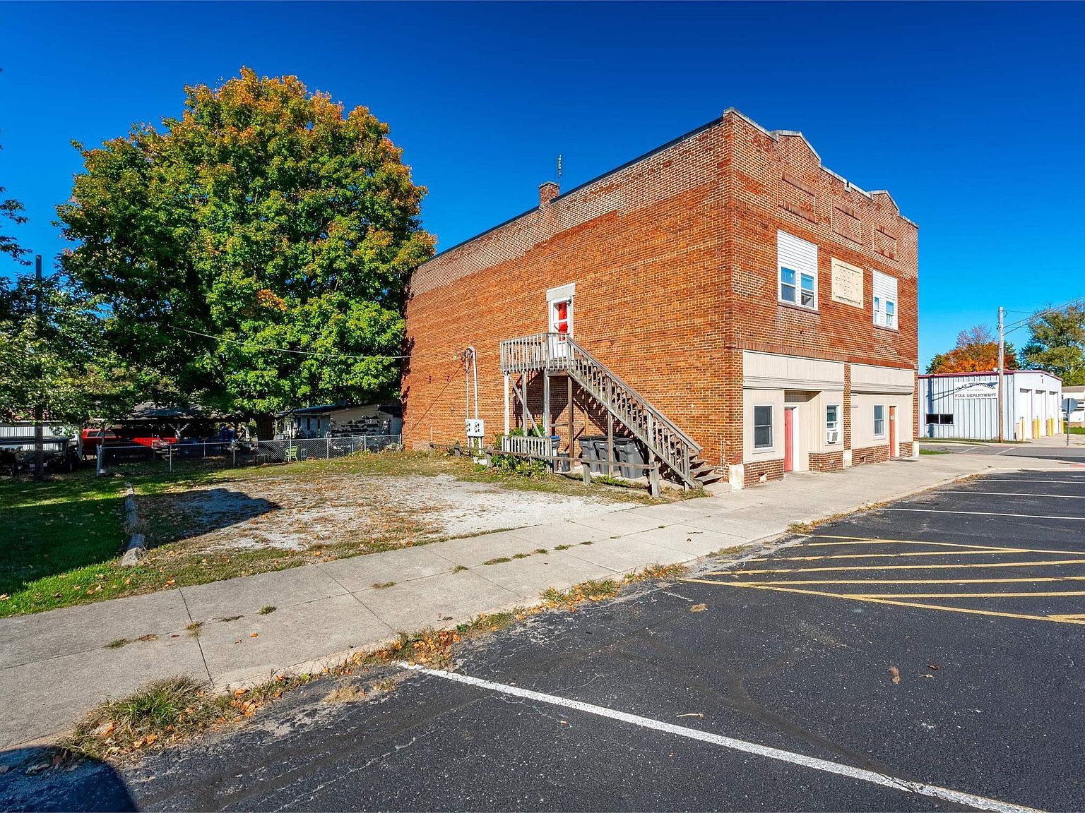 102 S Main St Claypool, IN 46510 - Thumbnail 4