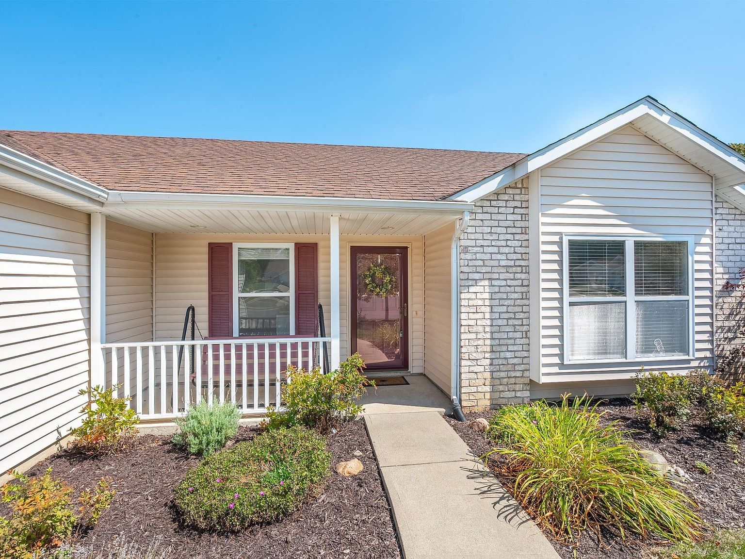 2027 Dausha Ct Warsaw, IN 46580 - Thumbnail 4