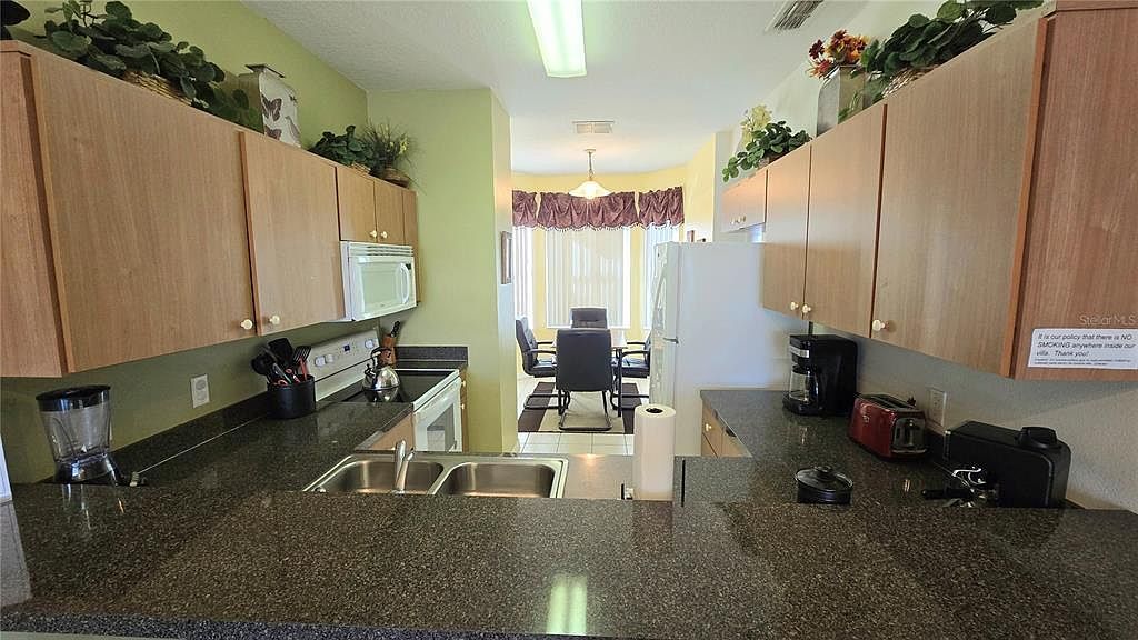 1213 S Beach Cir Kissimmee, FL 34746 - Thumbnail 4