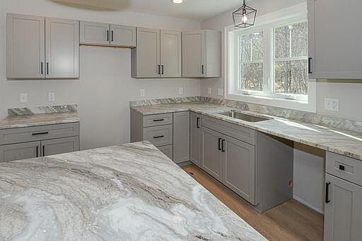 210 Middle Rd Naples, ME 04055 - Thumbnail 4