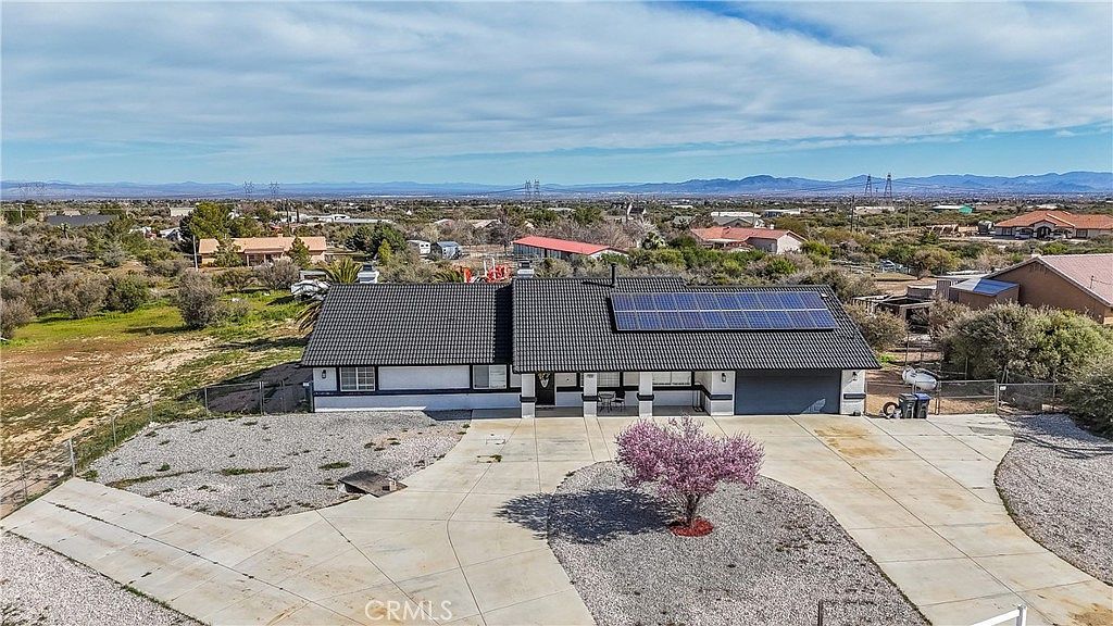 7426 Cedar St Phelan, CA 92371 - Thumbnail 4