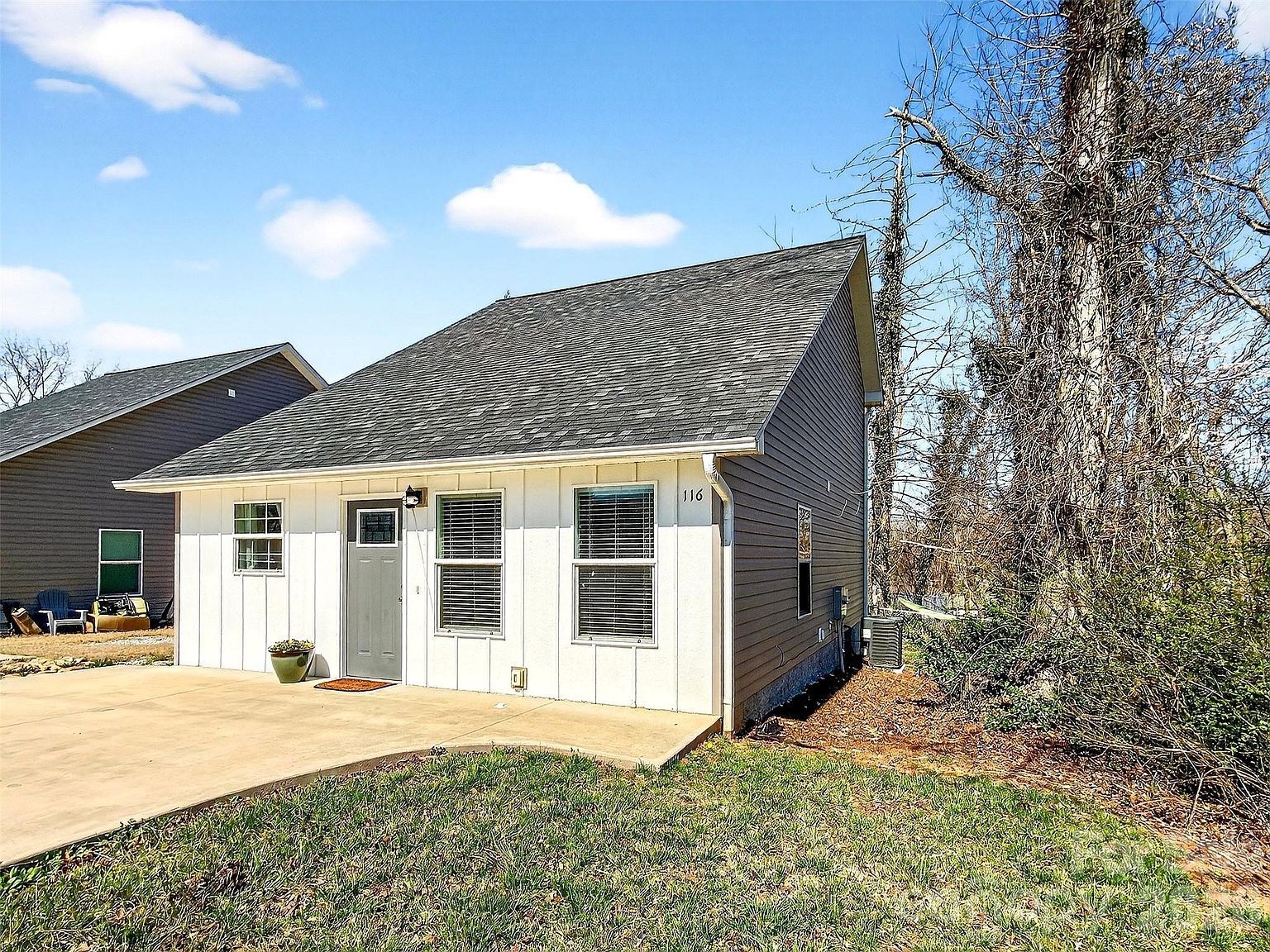 116 Bostic St Marion, NC 28752 - Thumbnail 4