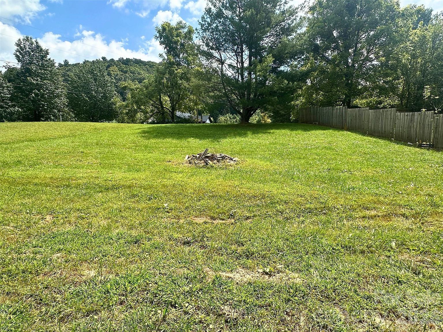 104 Old Fort Rd Fairview, NC 28730 - Thumbnail 4
