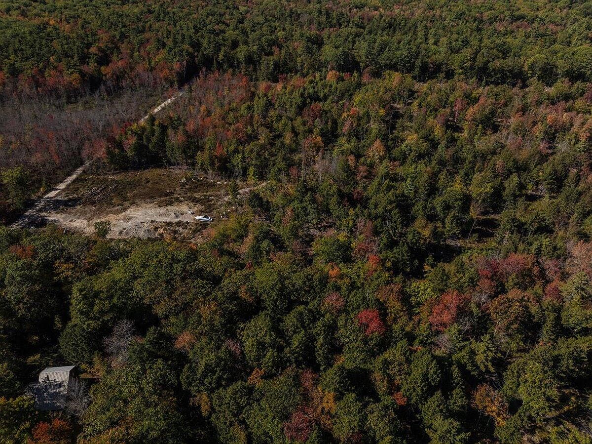 193 Moody Rd Standish, ME 04084 - Thumbnail 4