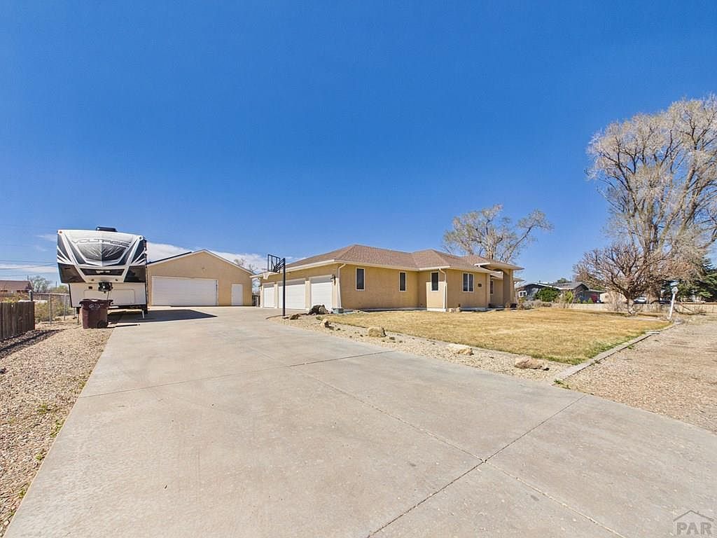 1079 Lynn Dr Pueblo, CO 81006 - Thumbnail 4