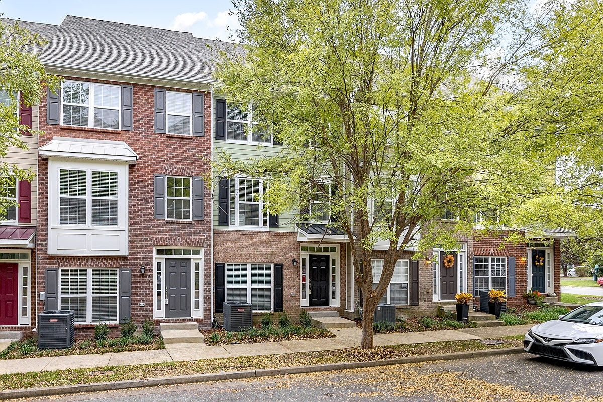 8222 Lenox Creekside Dr Antioch, TN 37013 - Thumbnail 4