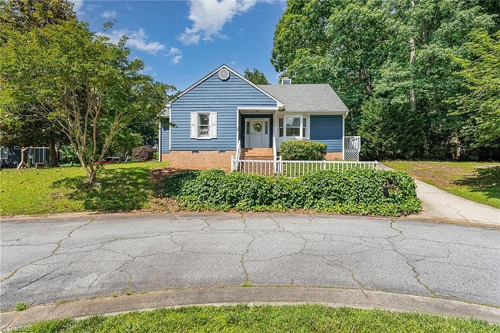 944 Chatfield Dr Jamestown, NC 27282 - Thumbnail 4