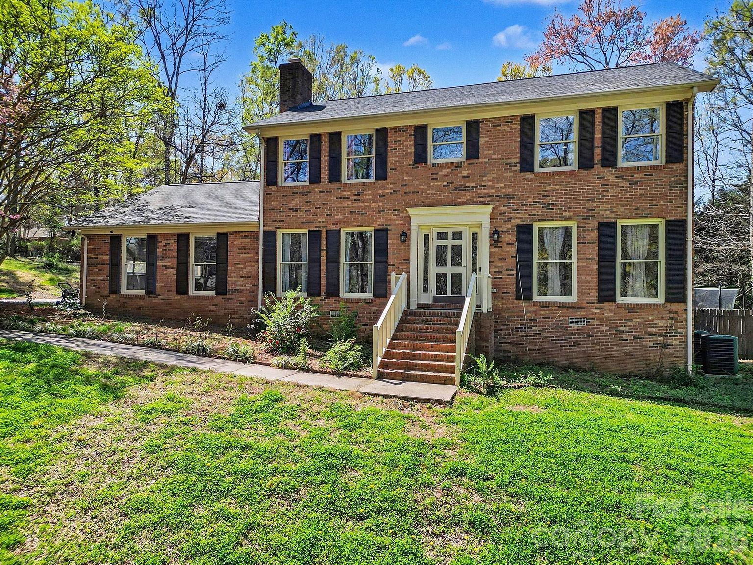 1560 Chatham Ct NW Concord, NC 28027 - Thumbnail 4