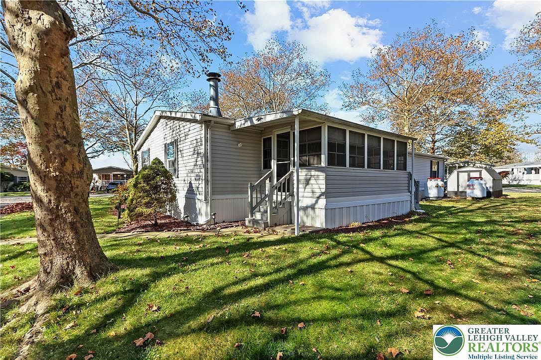 8 Cedar Ct Bath, PA 18014 - Thumbnail 4