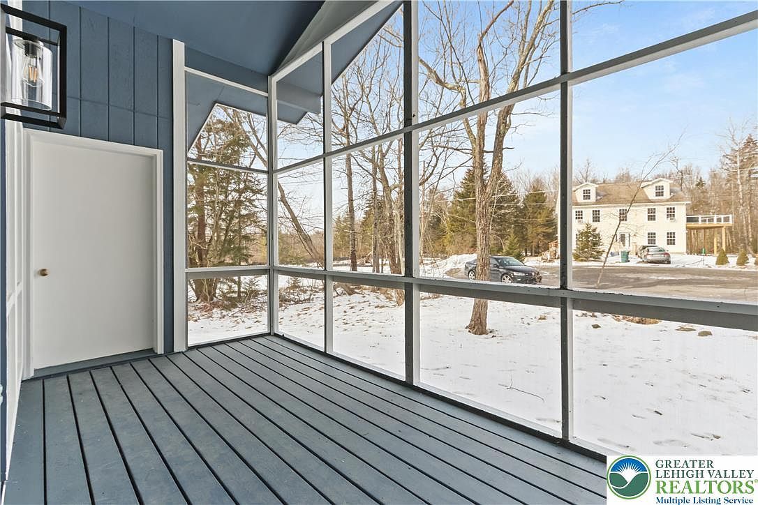 6522 Runnymead Ln Tobyhanna, PA 18466 - Thumbnail 4