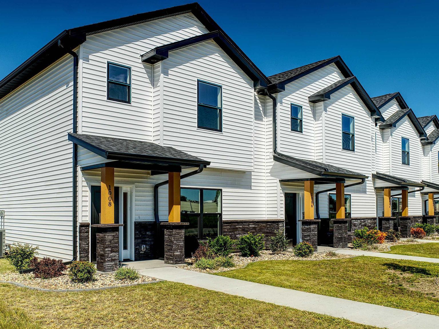 1006 S 4th St Clinton, IA 52732 - Thumbnail 4