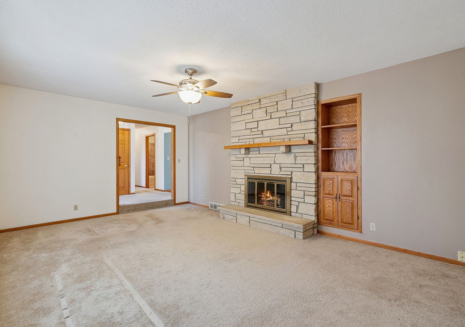 1533 2nd Ave Camanche, IA 52730 - Thumbnail 4