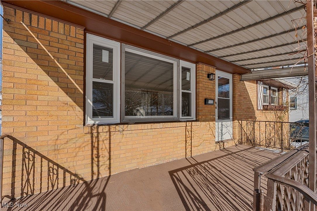 1122 Inverness Ave Youngstown, OH 44502 - Thumbnail 4