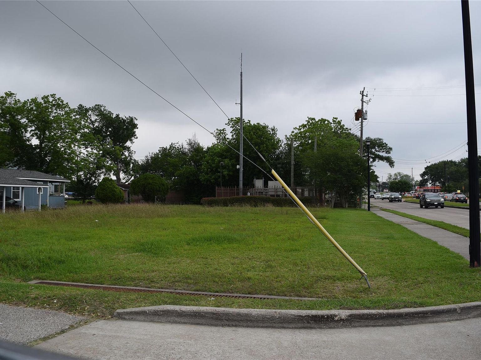 2543 S Texas Ave Pearland, TX 77581 - Thumbnail 4