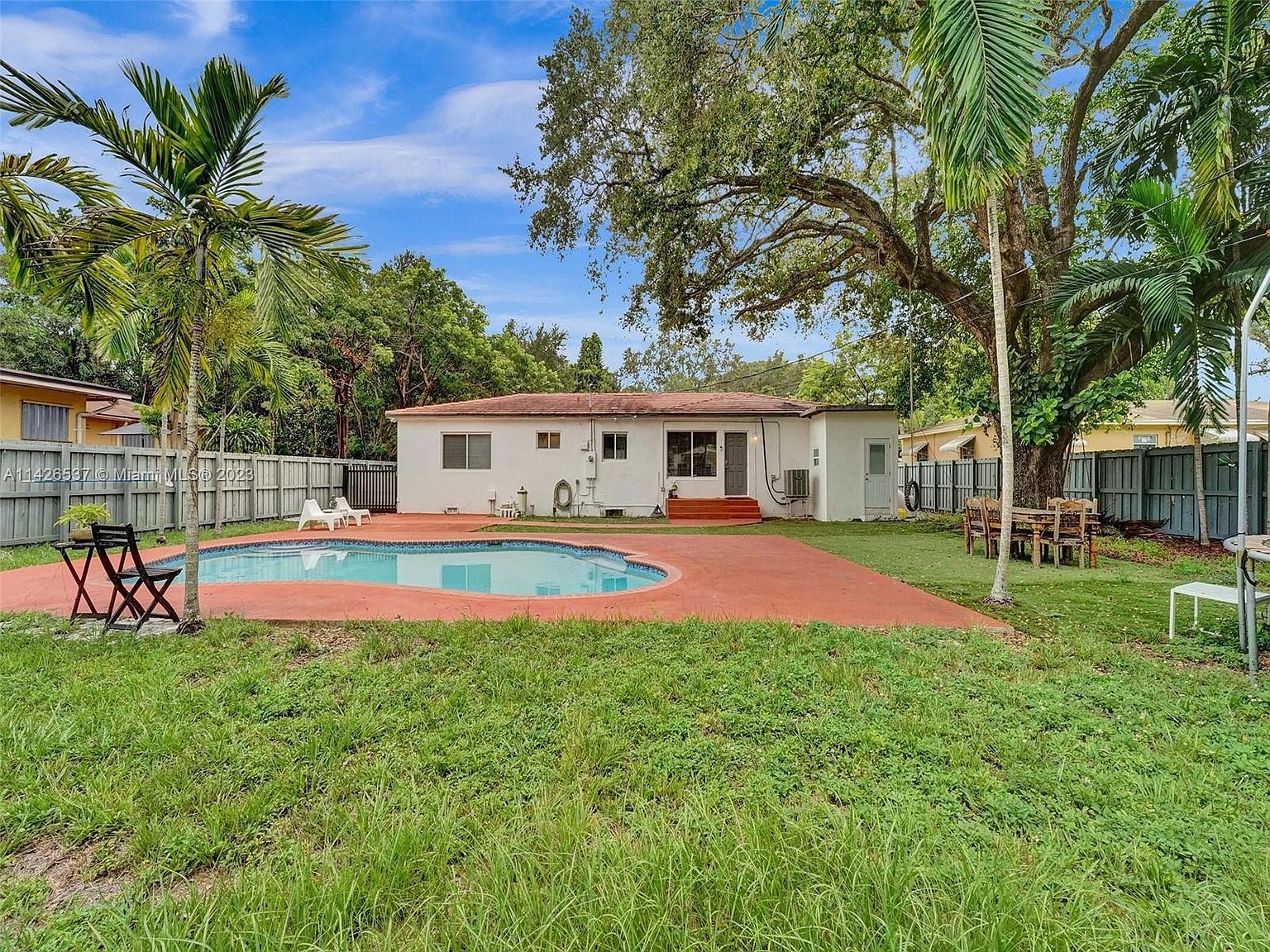 965 NE 130th St North Miami, FL 33161 - Thumbnail 4