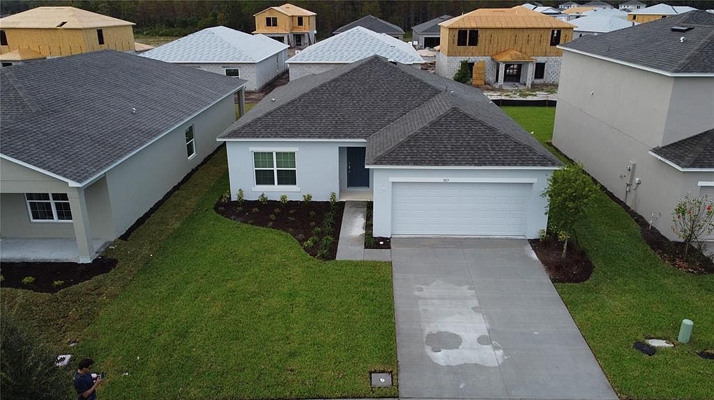 305 Pine Tree Bridge Trl Saint Cloud, FL 34772 - Thumbnail 4