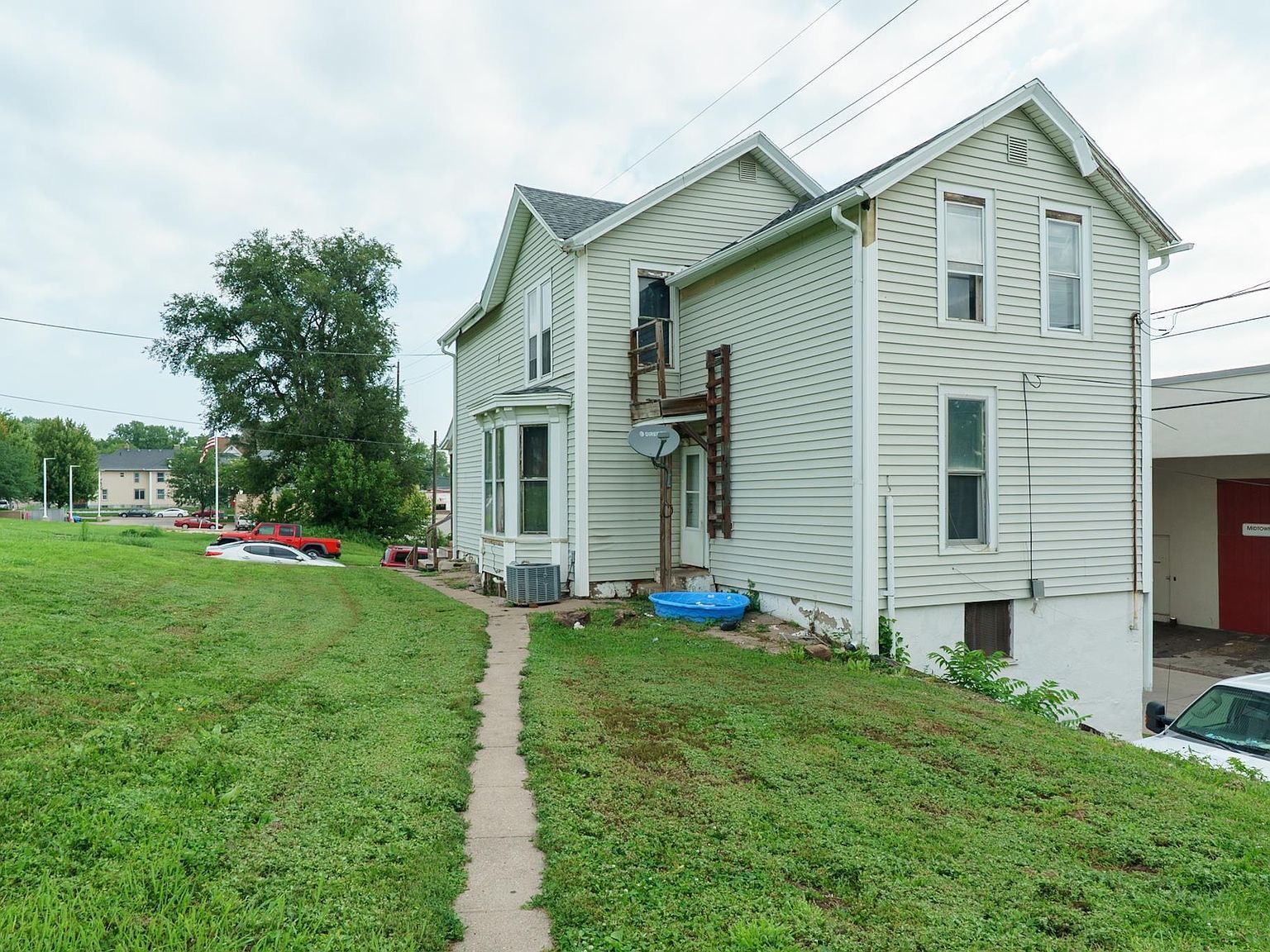 410 13th St Sioux City, IA 51105 - Thumbnail 4