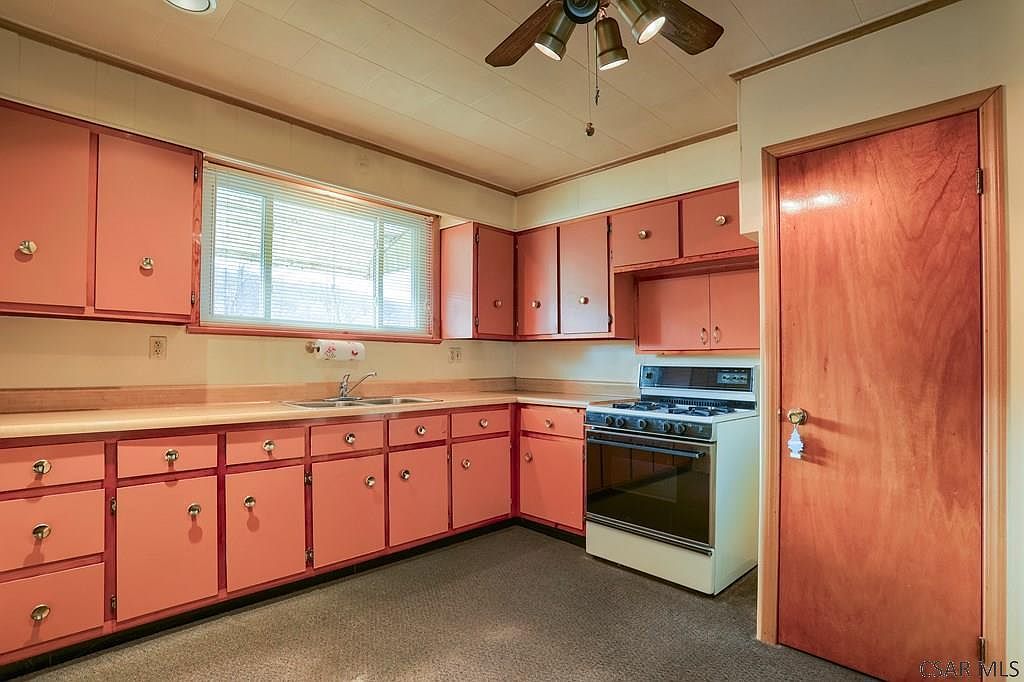 642 Railroad St Windber, PA 15963 - Thumbnail 4