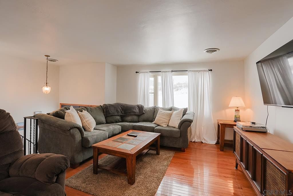 4009 Warren Rd Indiana, PA 15701 - Thumbnail 4