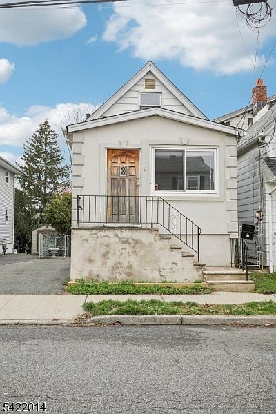 17 Emma Pl Clifton, NJ 07013 - Thumbnail 4