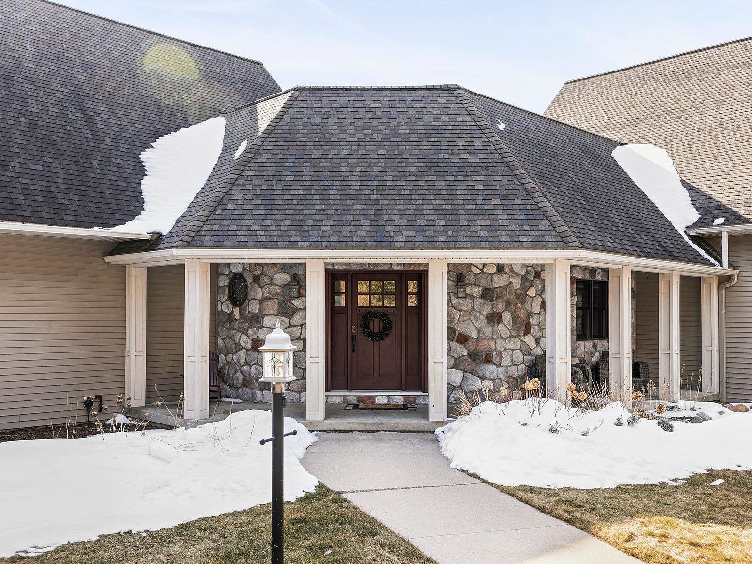 934 N Gros Cap Rd Saint Ignace, MI 49781 - Thumbnail 4