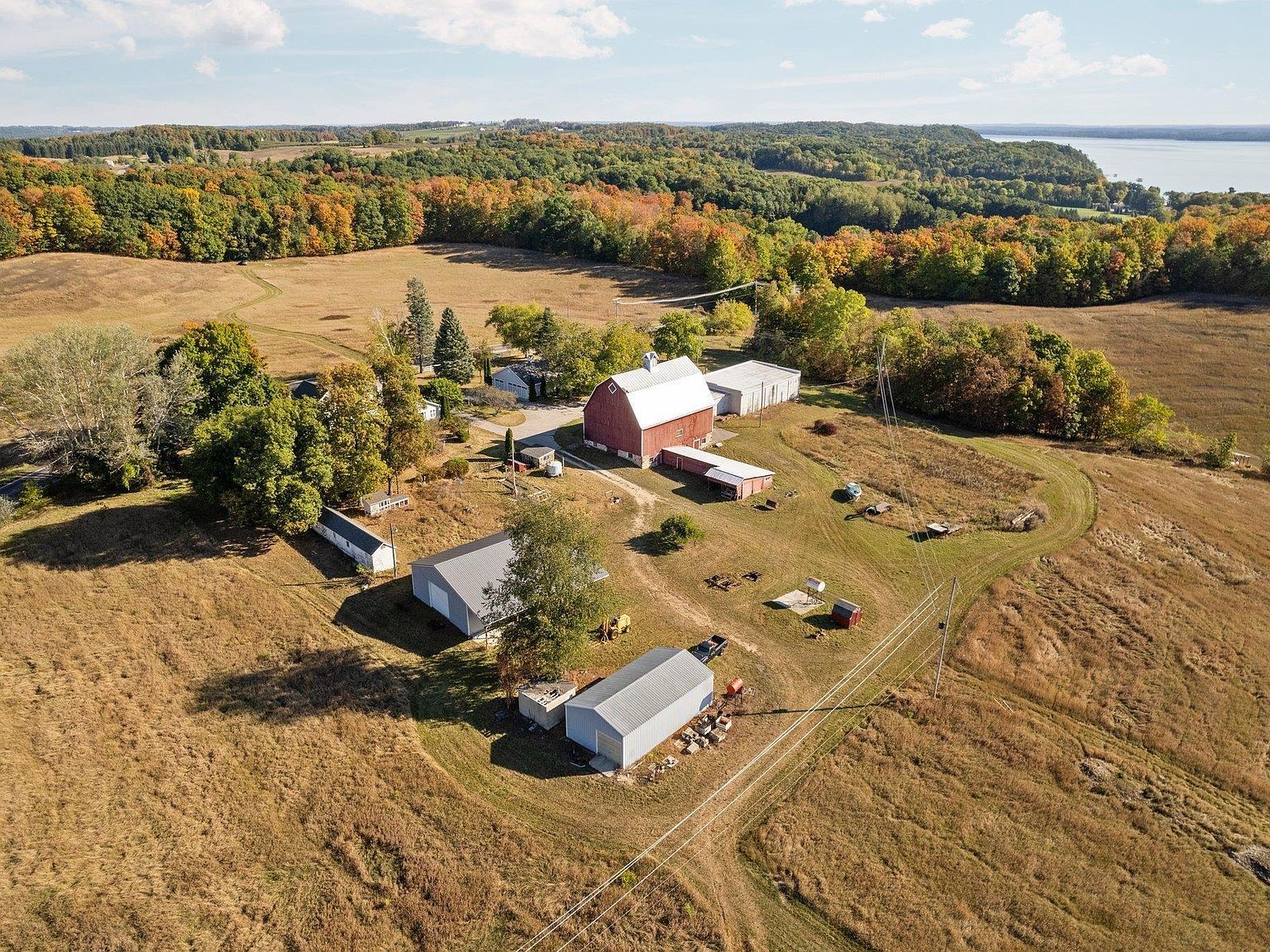 1378 Gray Rd Traverse City, MI 49686 - Thumbnail 4