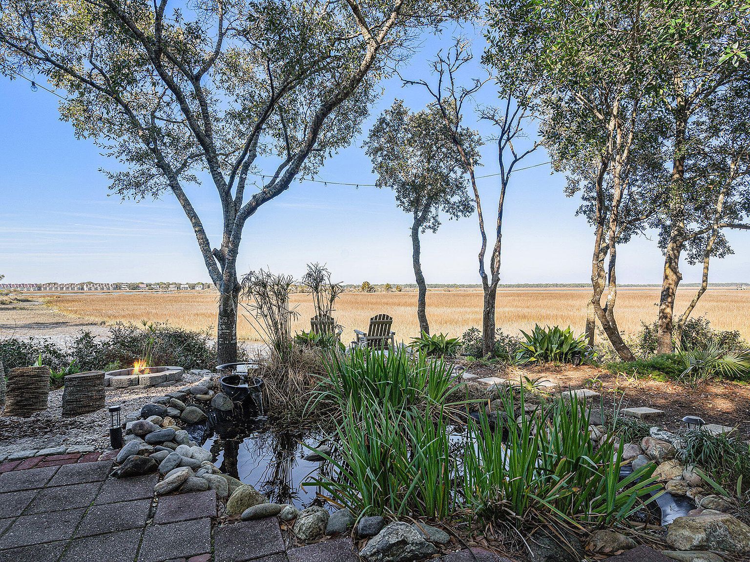 520 E Huron Ave Folly Beach, SC 29439 - Thumbnail 4