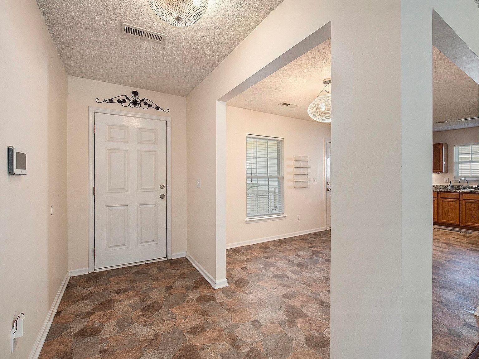 5027 Thornton Dr Summerville, SC 29485 - Thumbnail 4