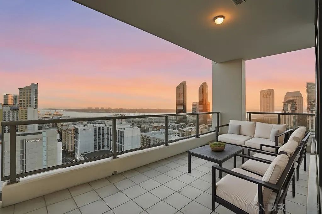 575 6th Ave UNIT 1705 San Diego, CA 92101 - Thumbnail 4