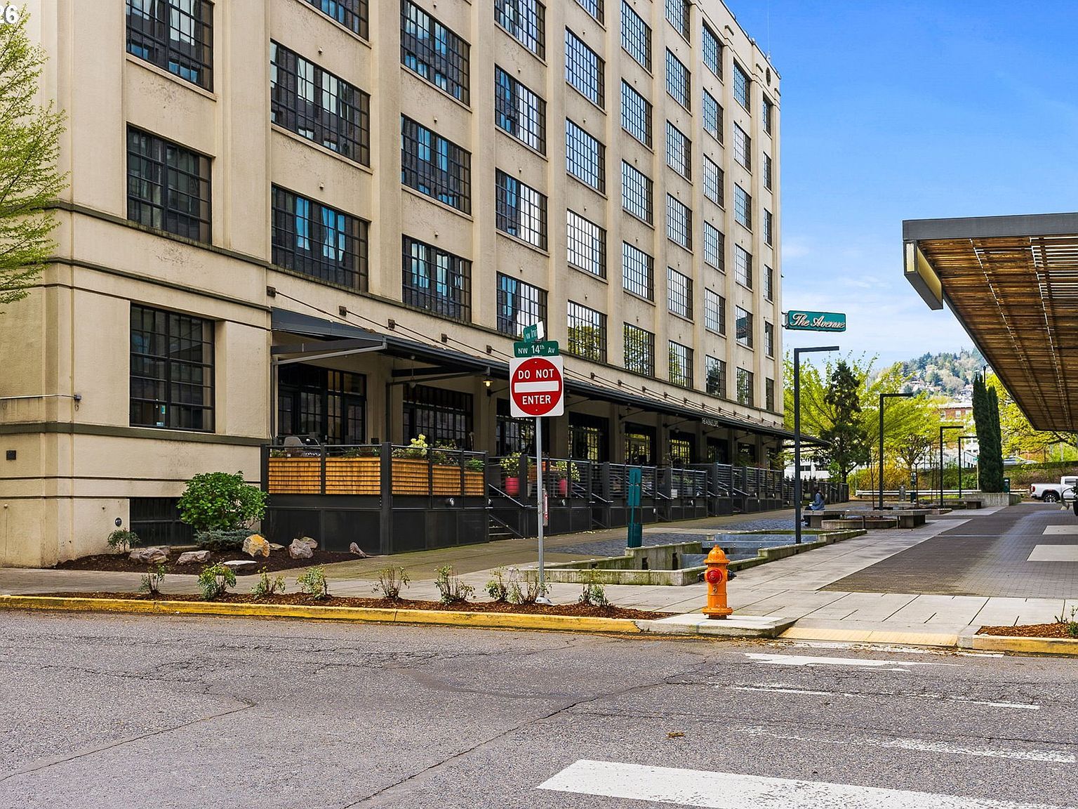 1400 NW Irving St Portland, OR 97209 - Thumbnail 4