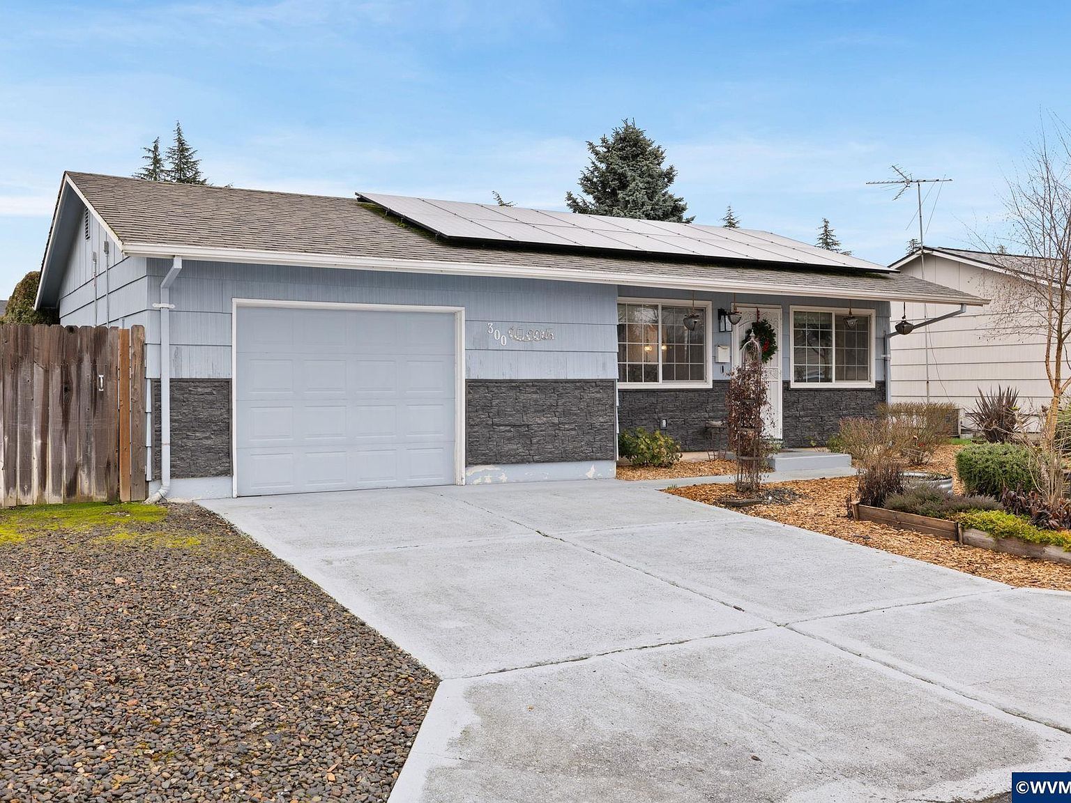 300 W Clackamas Cir Woodburn, OR 97071 - Thumbnail 4