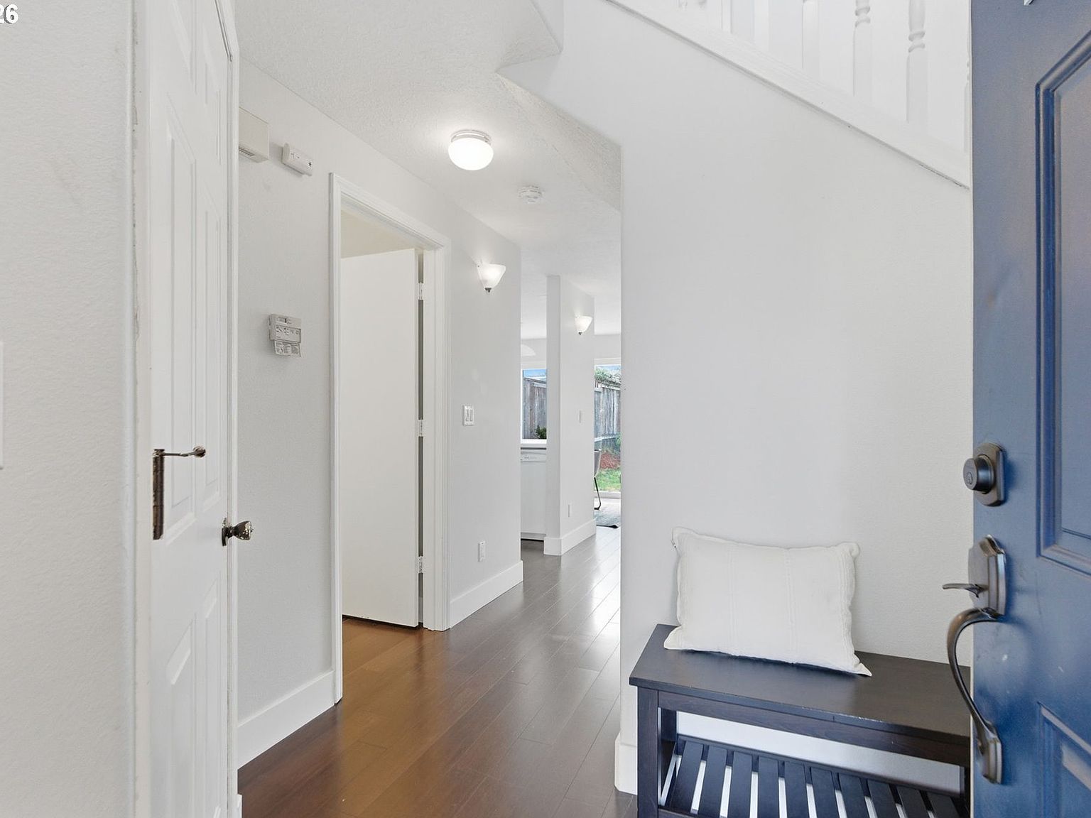 8945 N Calvert Ave Portland, OR 97217 - Thumbnail 4