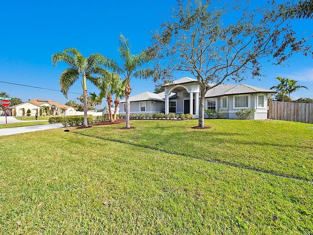 2598 SW National Cir Port Saint Lucie, FL 34953 - Thumbnail 4