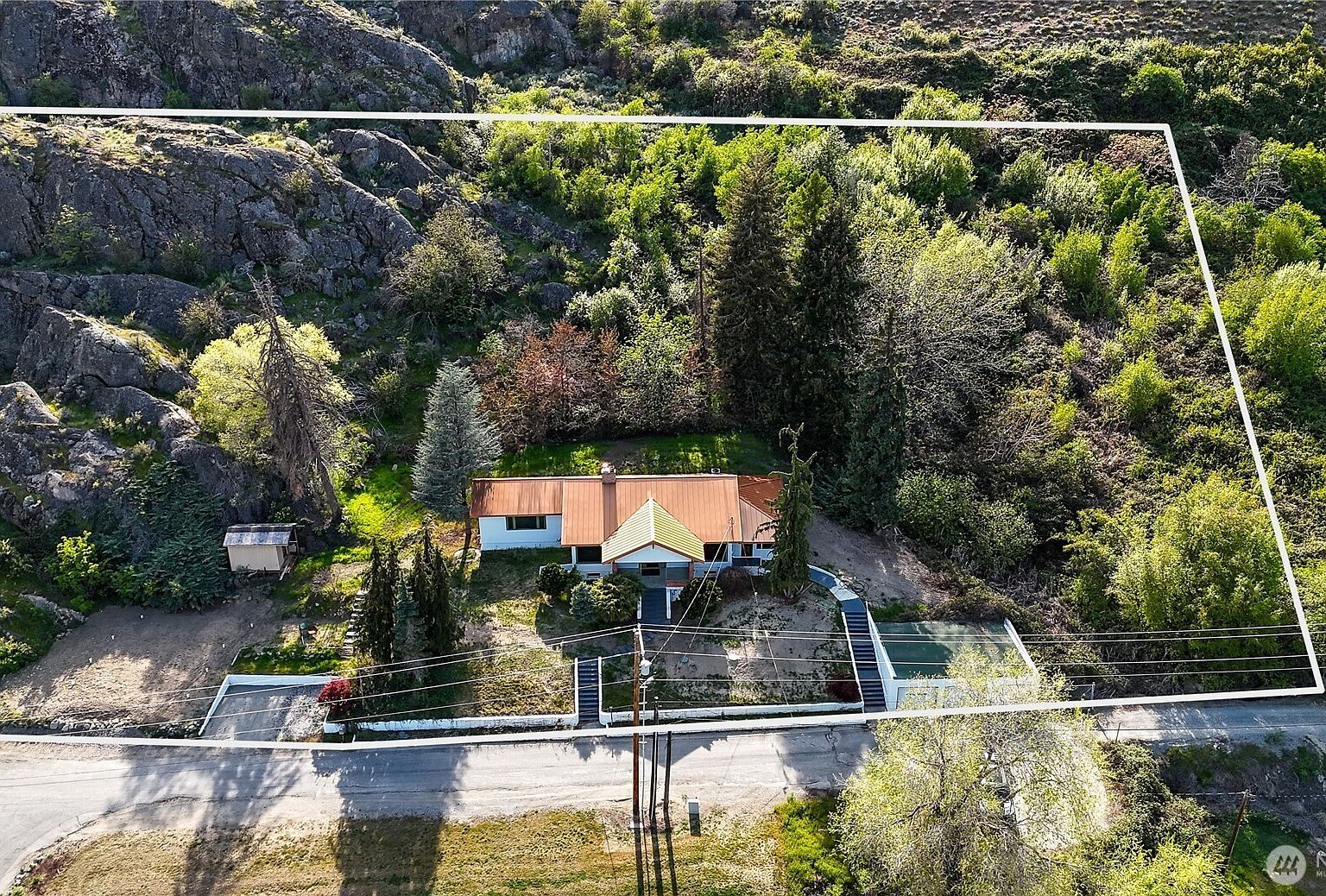 15 Beebe Fish Hatchery Rd Chelan Falls, WA 98816 - Thumbnail 4