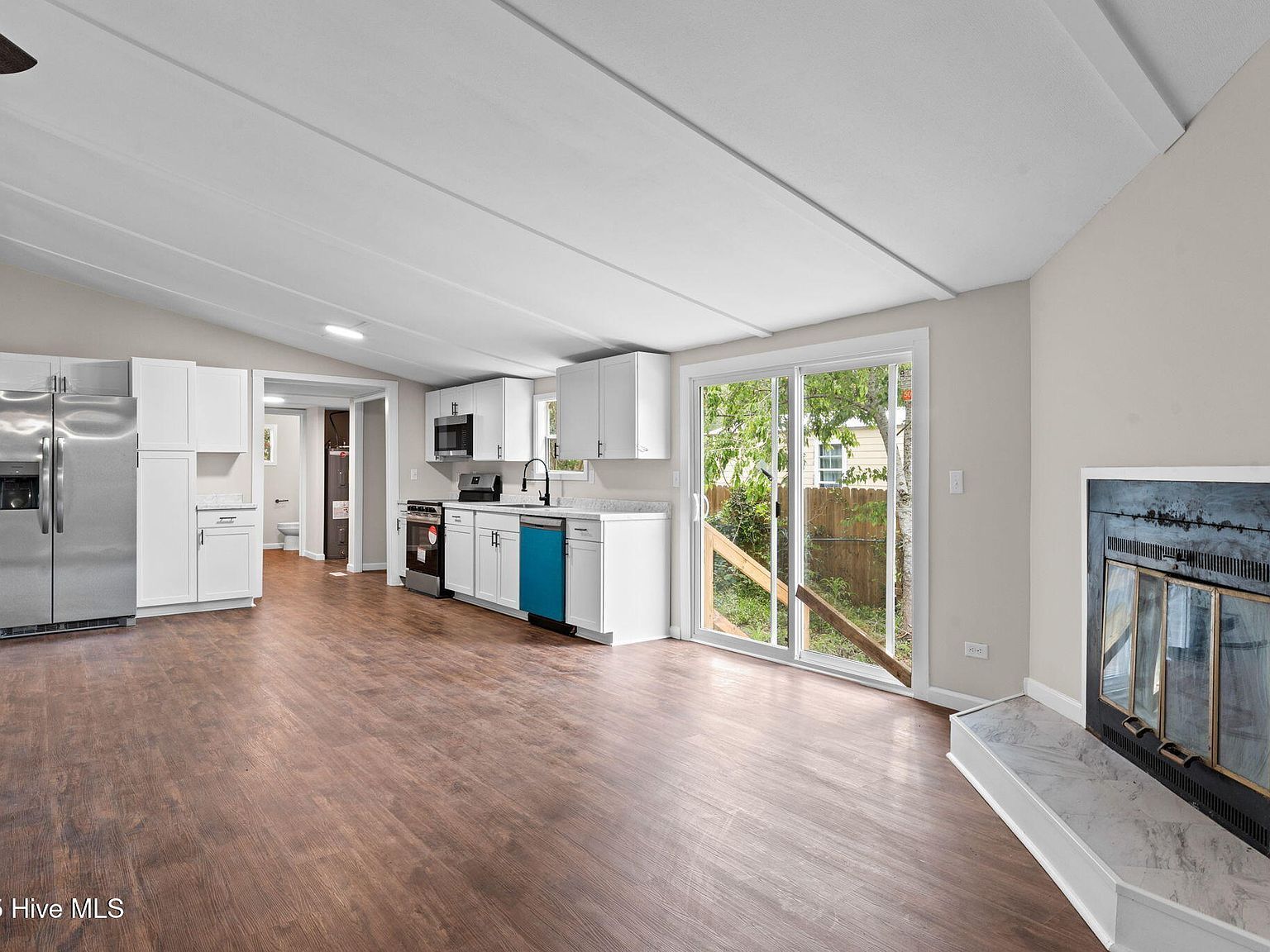 1070 Pinecrest Rd Southport, NC 28461 - Thumbnail 4