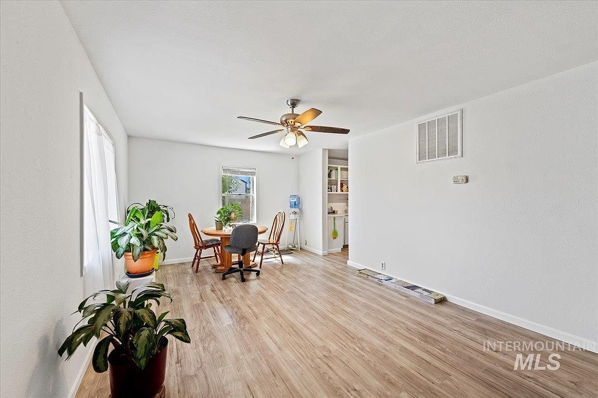 1150 S Park St Payette, ID 83661 - Thumbnail 4