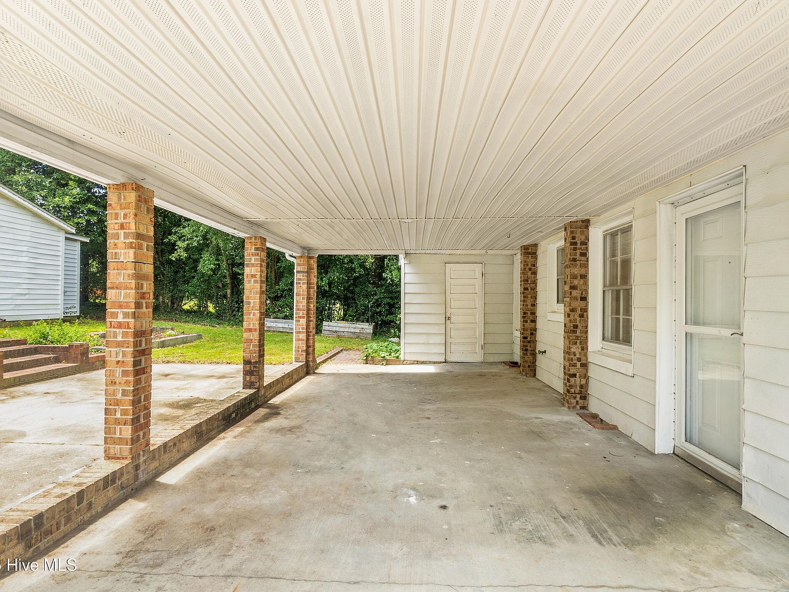 401 W McNeill St Lillington, NC 27546 - Thumbnail 4