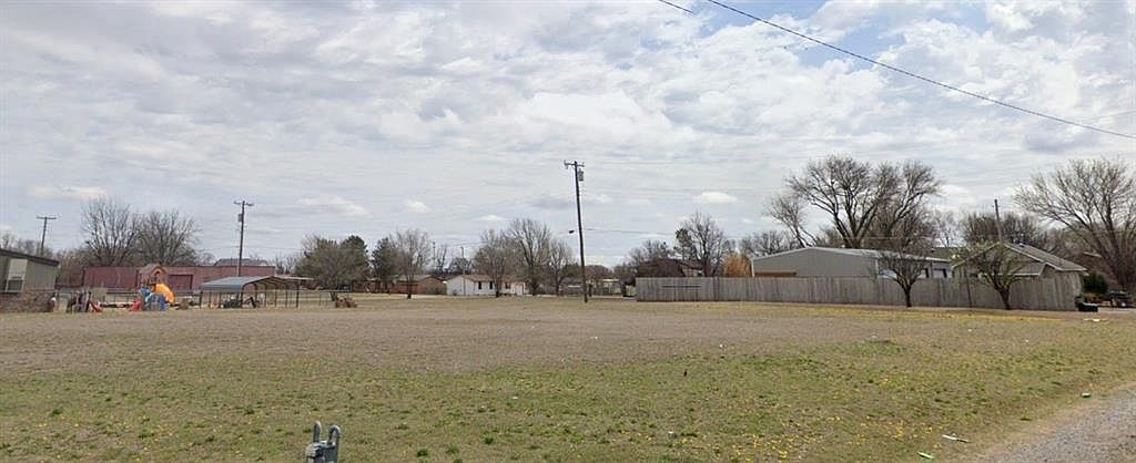 W Broadway Ave LOT 6-12 Elk City, OK 73644 - Thumbnail 4