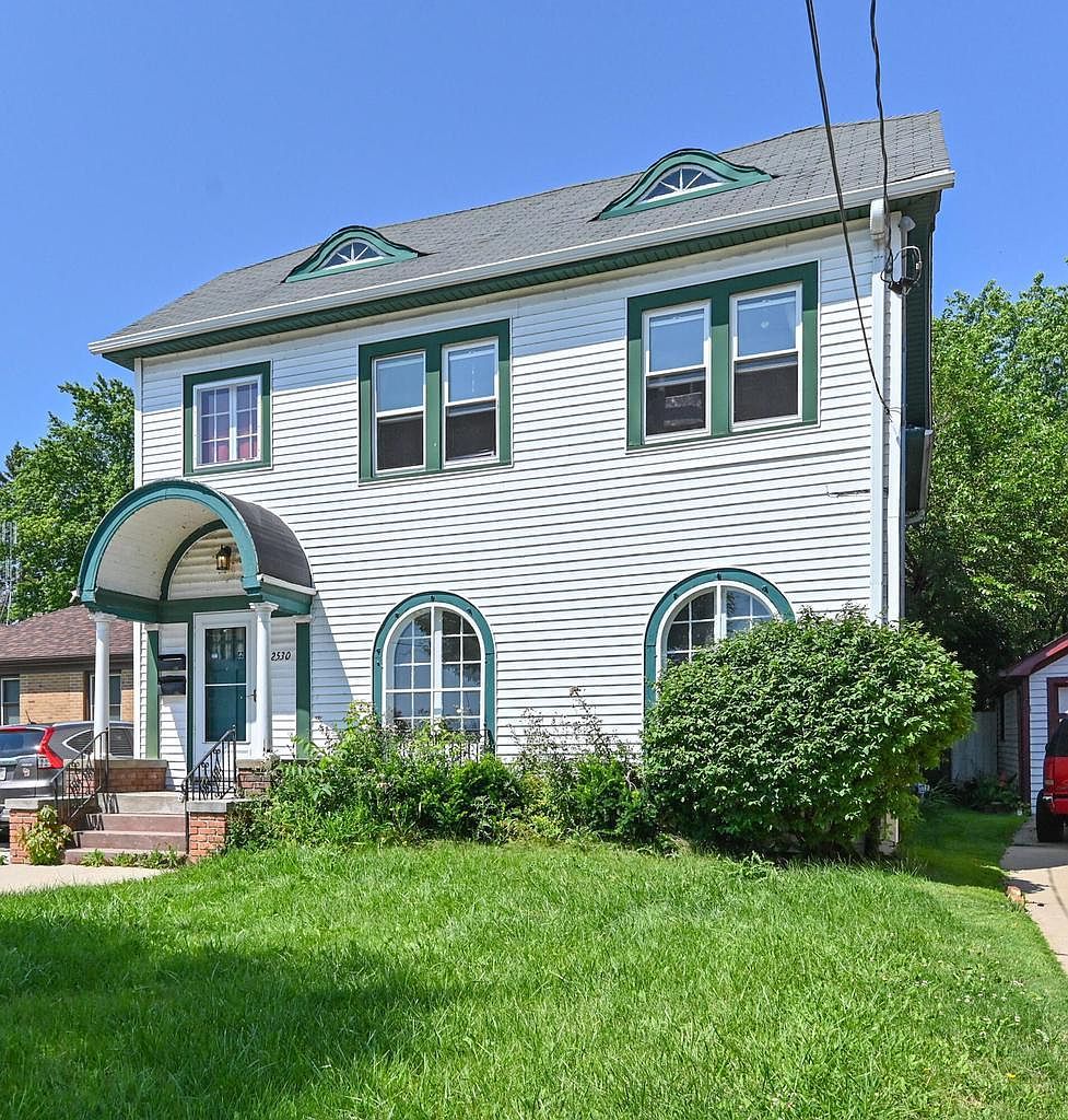 2530 Taylor Ave Racine, WI 53403 - Thumbnail 4