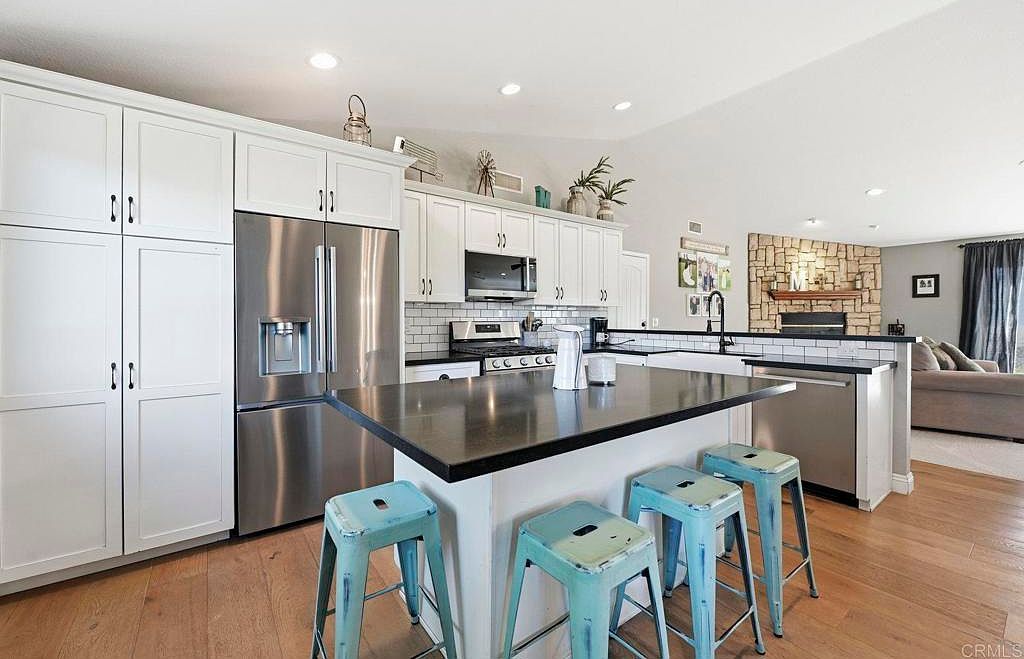 13638 W Oak Glen Rd Valley Center, CA 92082 - Thumbnail 4